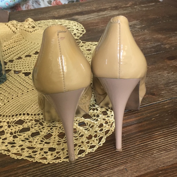 Steve madden beige pumps size 7 - Picture 2 of 7